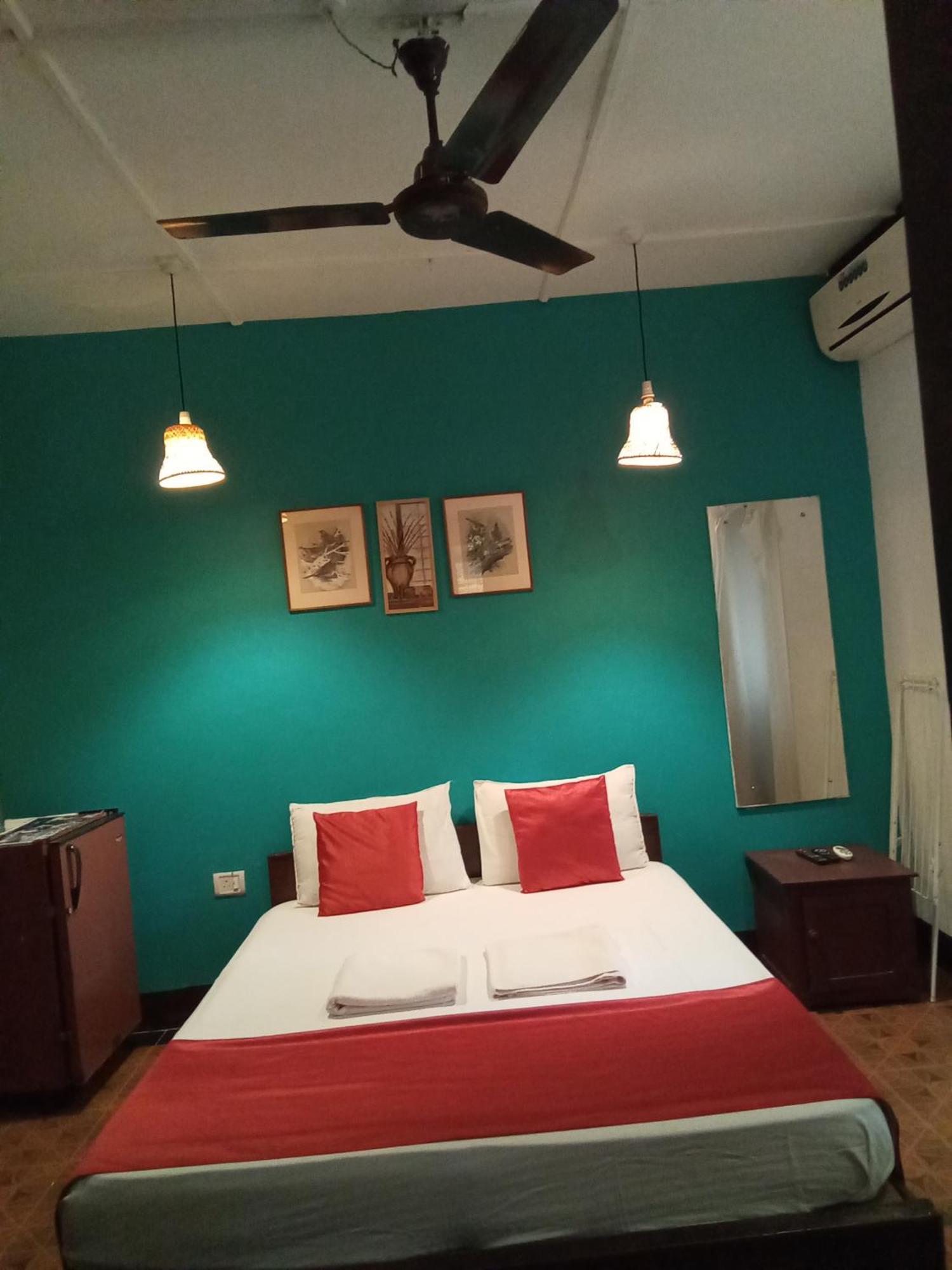 O Camarao Hotel กาลังกูติ ห้อง รูปภาพ