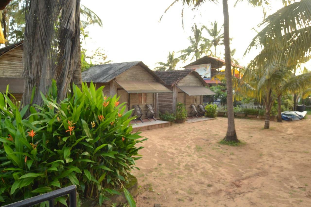 O Camarao Hotel กาลังกูติ ภายนอก รูปภาพ